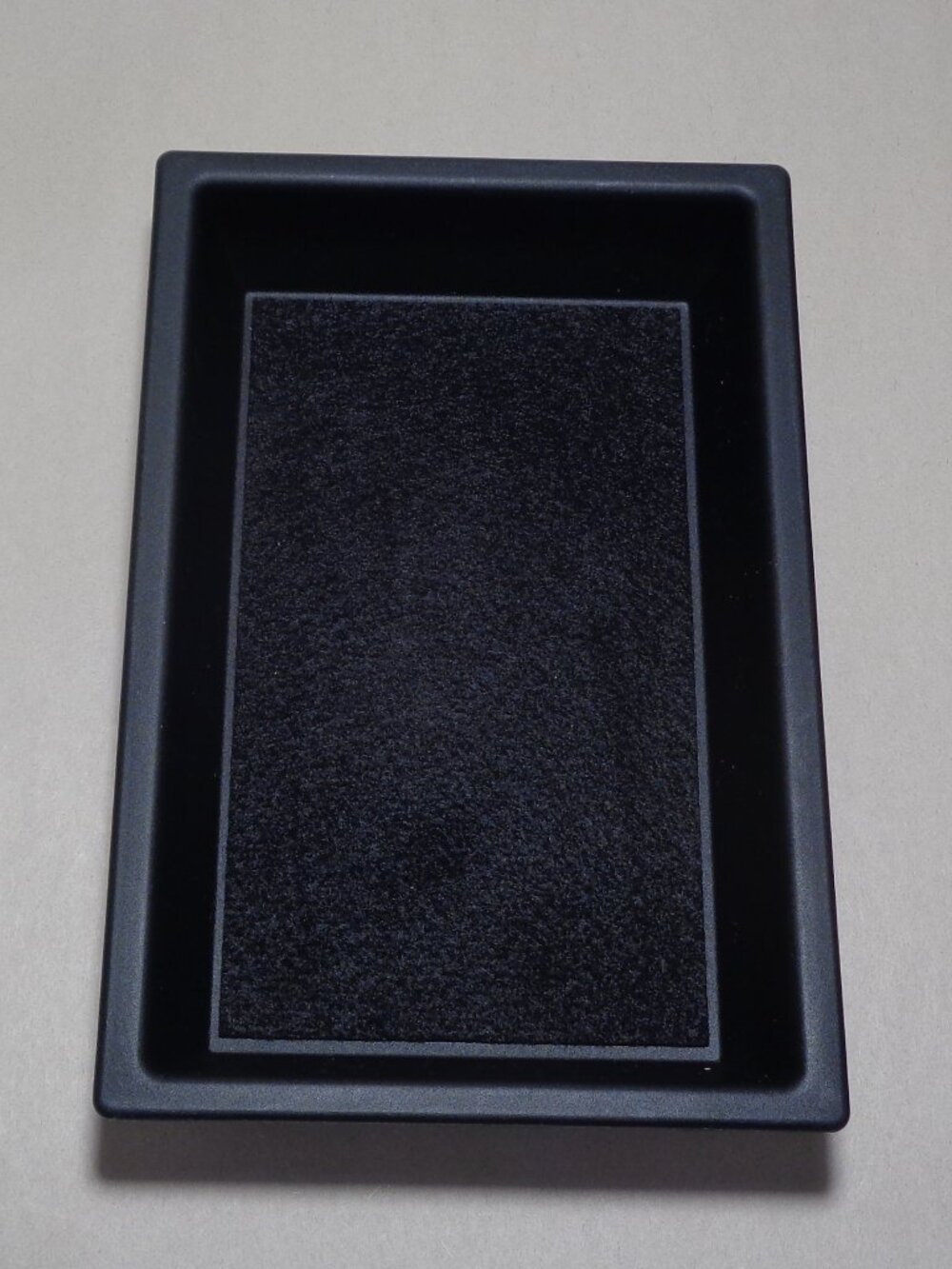 2017 - 2025 Mazda CX-5 / CENTER CONSOLE TRAY New OEM / K123-64501